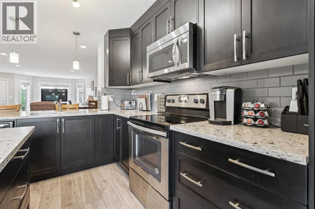 1110, 2400 Ravenswood View SE