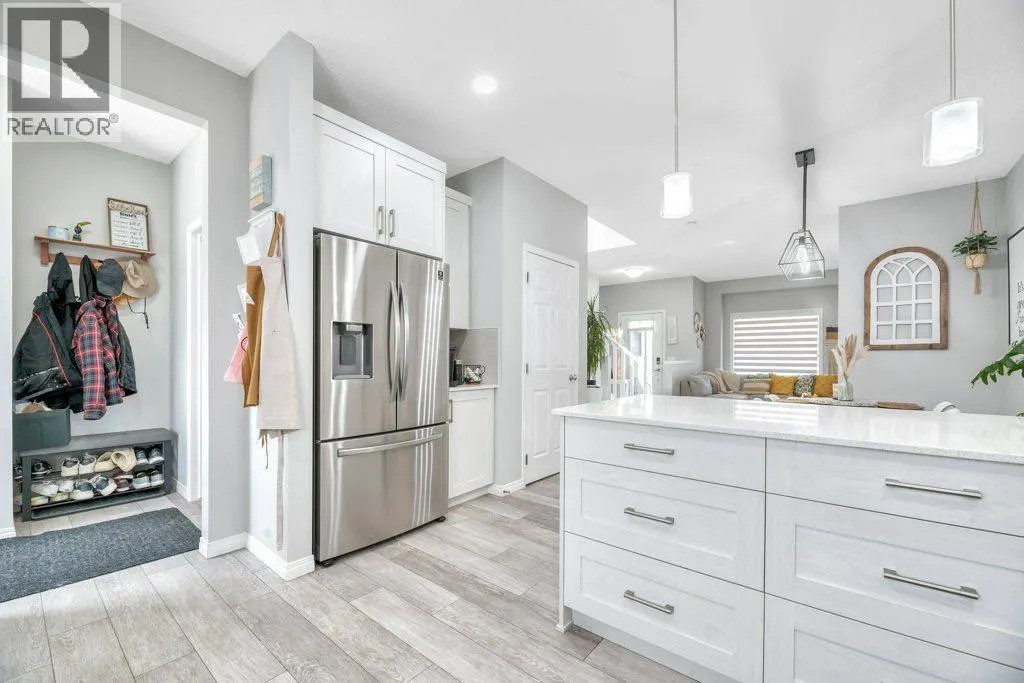501 CHINOOK GATE Square SW