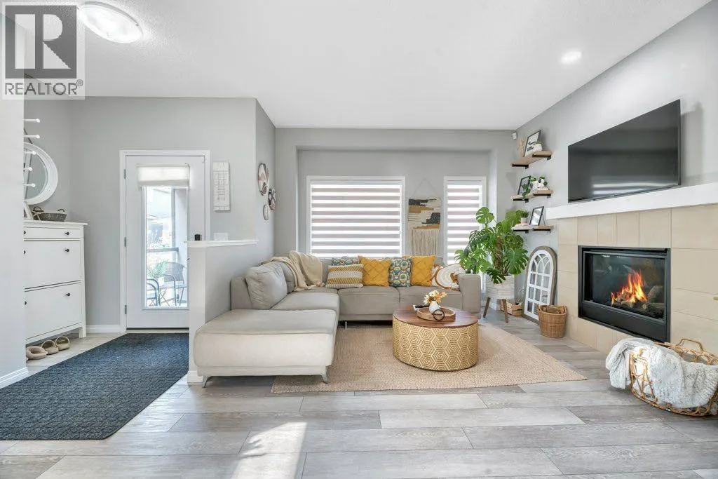 501 CHINOOK GATE Square SW