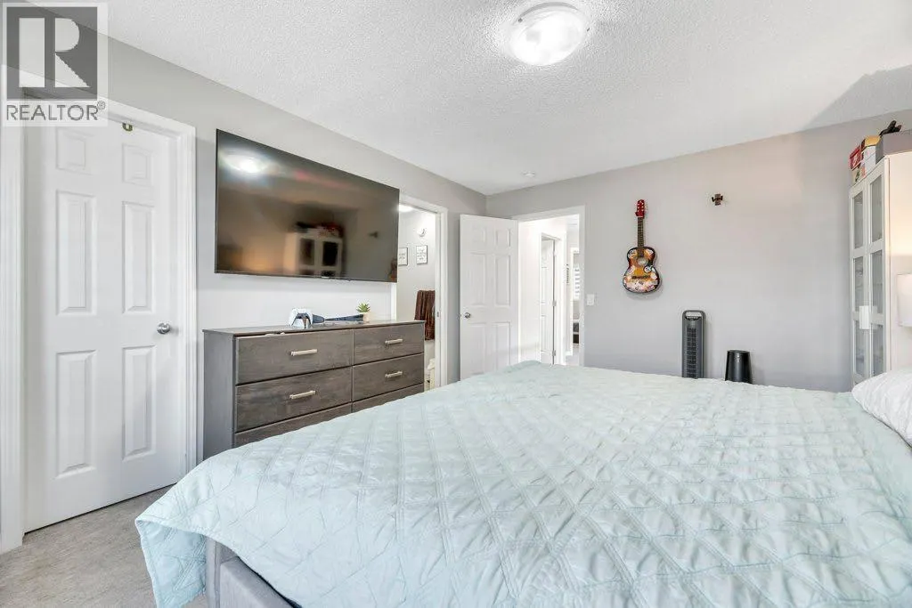 501 CHINOOK GATE Square SW