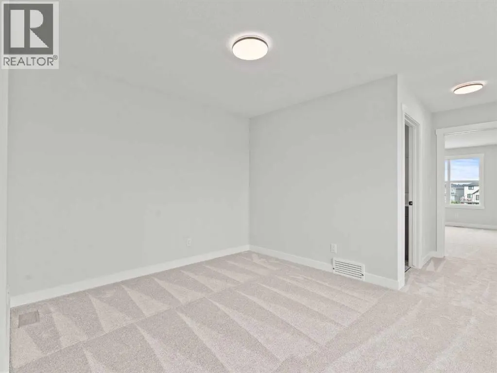 271 Kinniburgh Loop