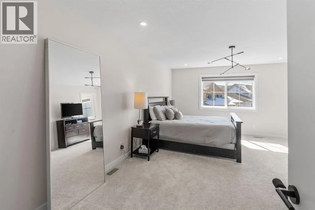 204, 201 Cooperswood Green SW