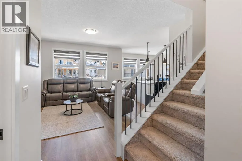204, 201 Cooperswood Green SW