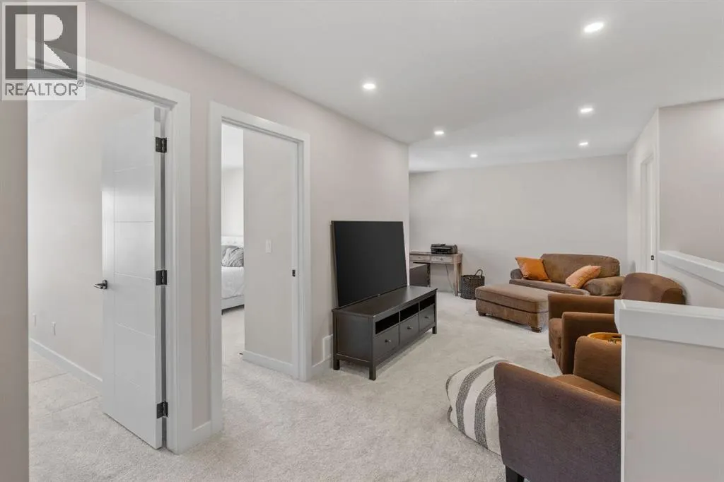 204, 201 Cooperswood Green SW