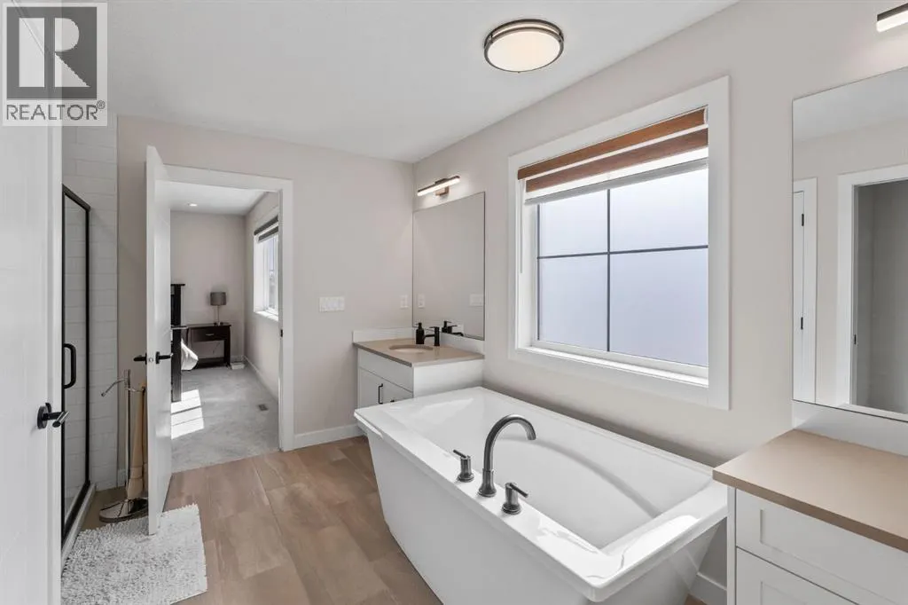 204, 201 Cooperswood Green SW