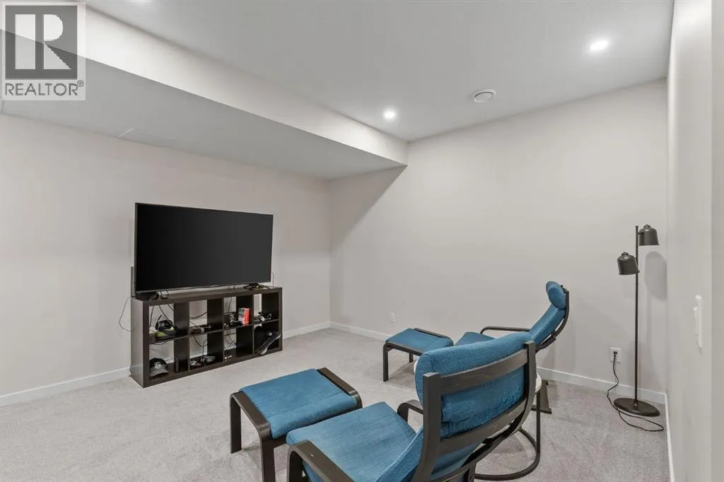 204, 201 Cooperswood Green SW