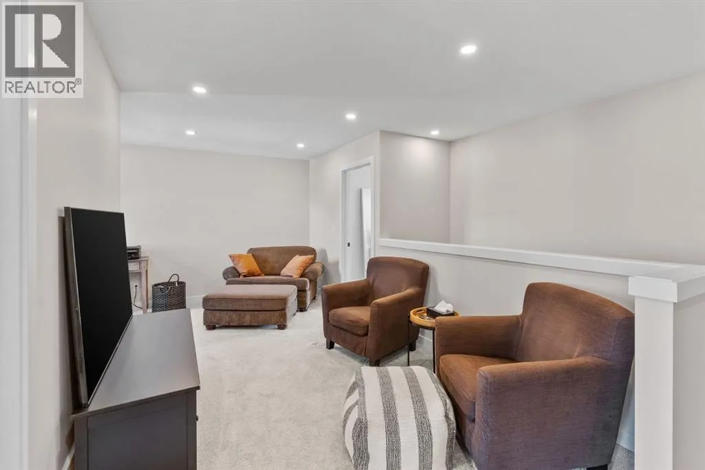 204, 201 Cooperswood Green SW
