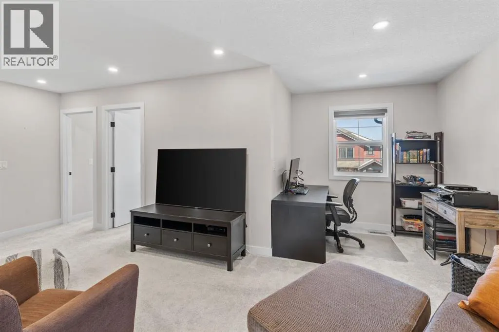 204, 201 Cooperswood Green SW