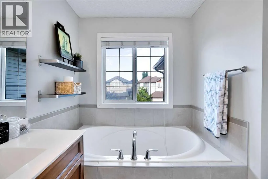 100 Cranberry Circle SE