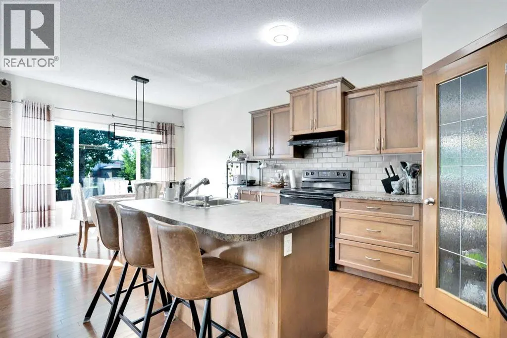 100 Cranberry Circle SE