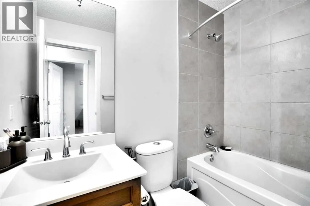 100 Cranberry Circle SE