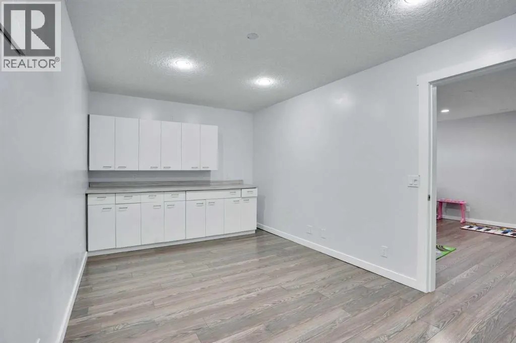 100 Cranberry Circle SE