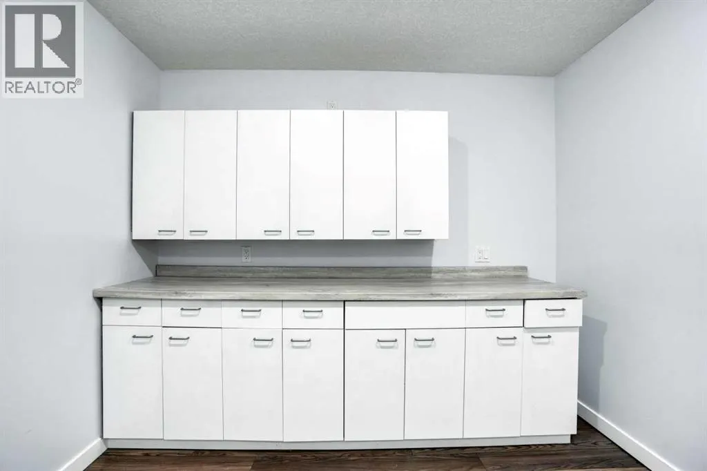 100 Cranberry Circle SE