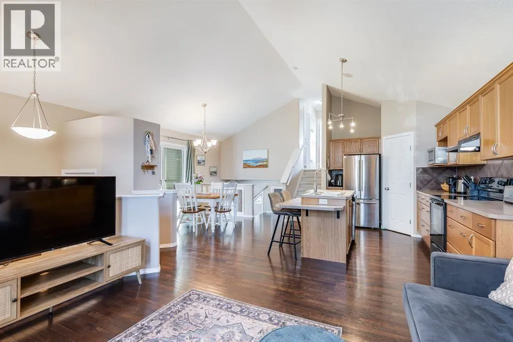 15 COPPERFIELD Rise SE