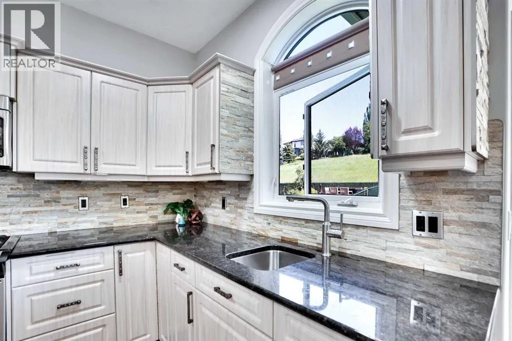 187 Gleneagles View