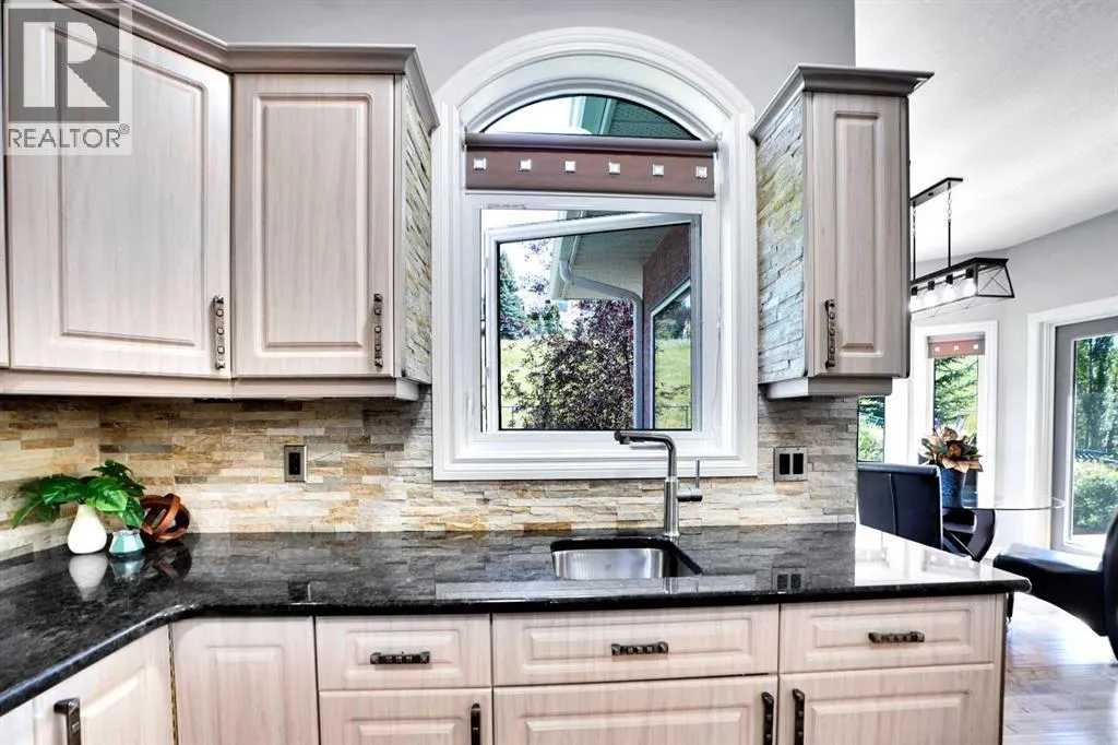 187 Gleneagles View