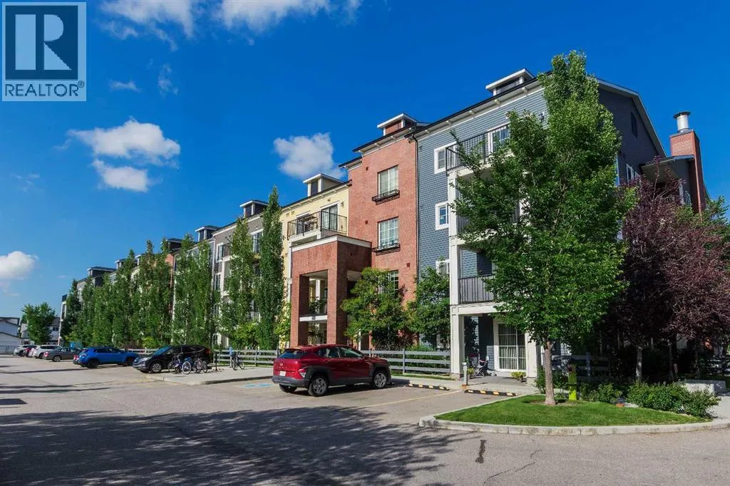 #1109, 99 Copperstone Park SE