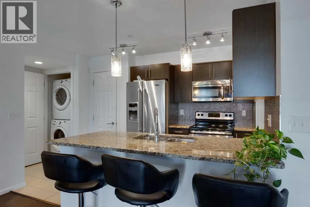 #1109, 99 Copperstone Park SE