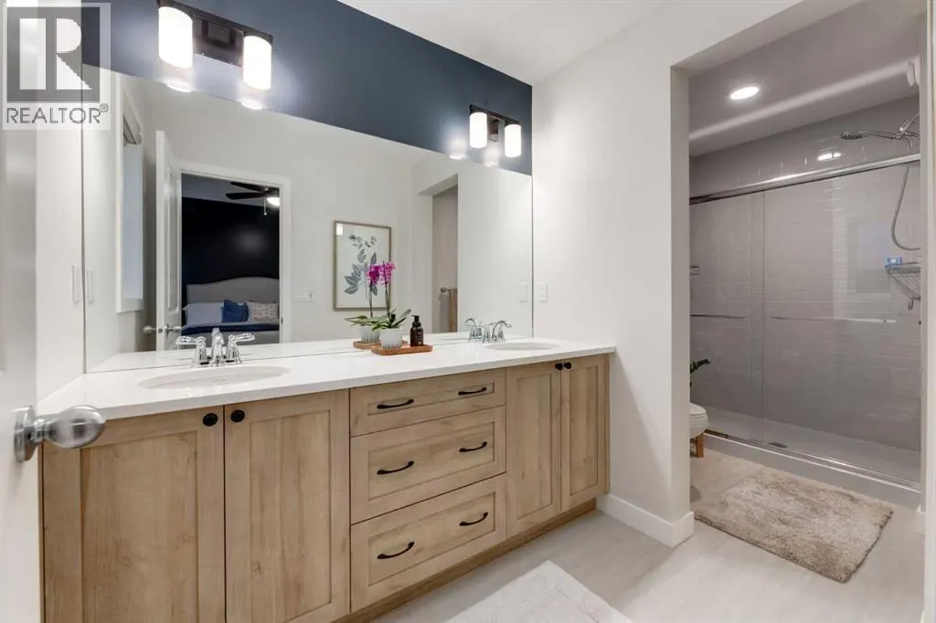 34 LAWRENCE Green SE