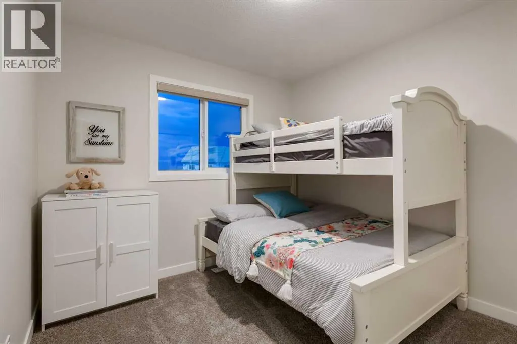 34 LAWRENCE Green SE