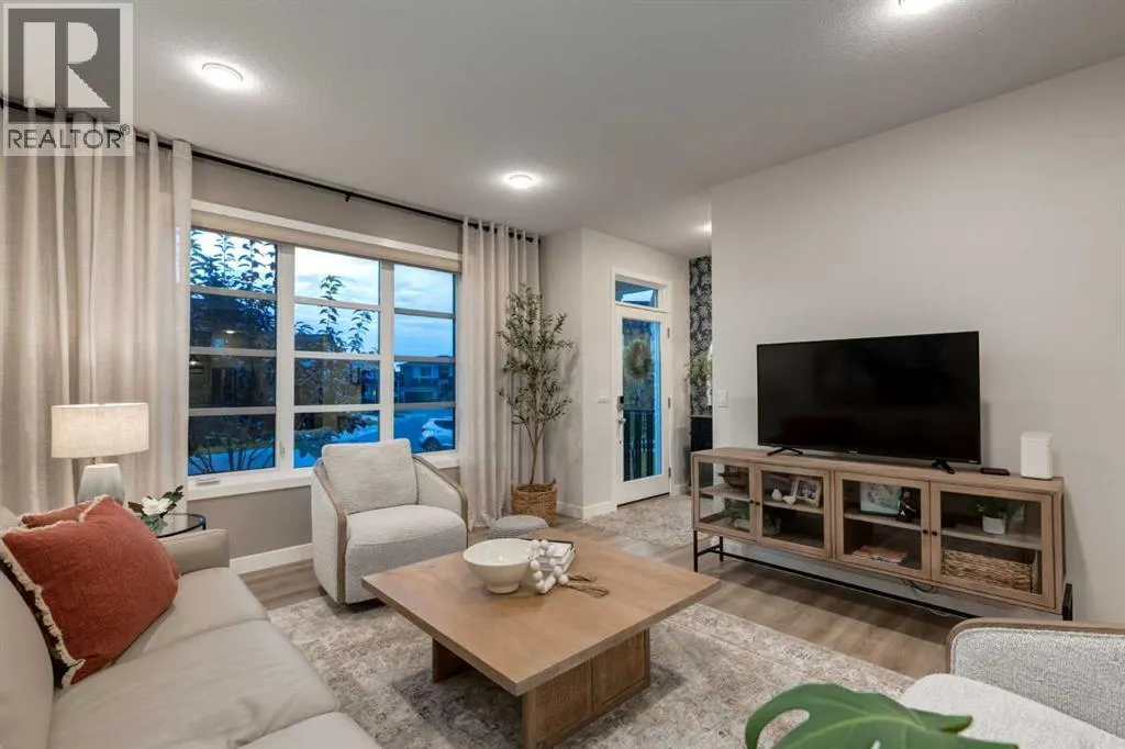 34 LAWRENCE Green SE