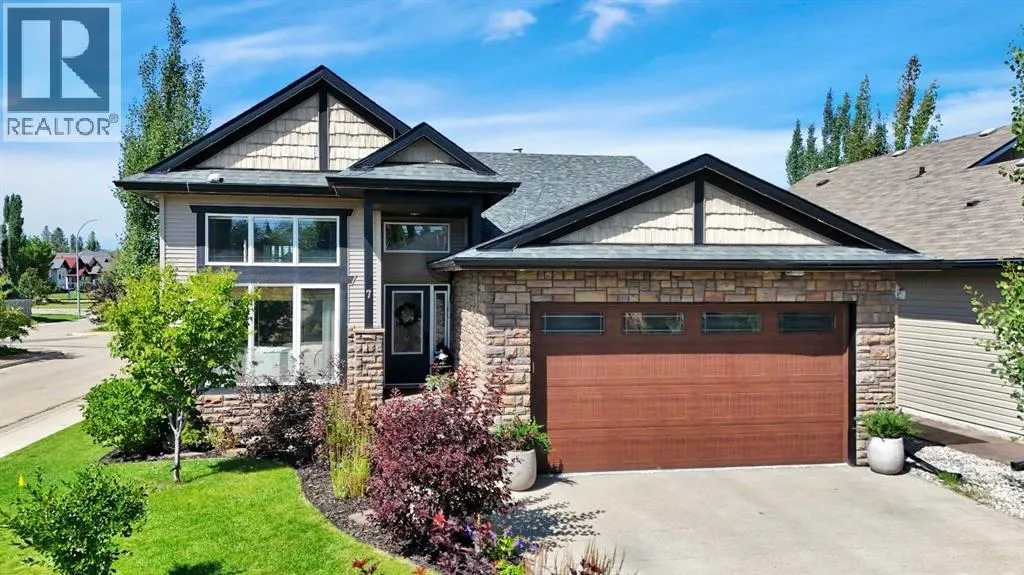 7 Woodrow Close