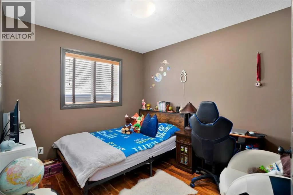 7 Woodrow Close
