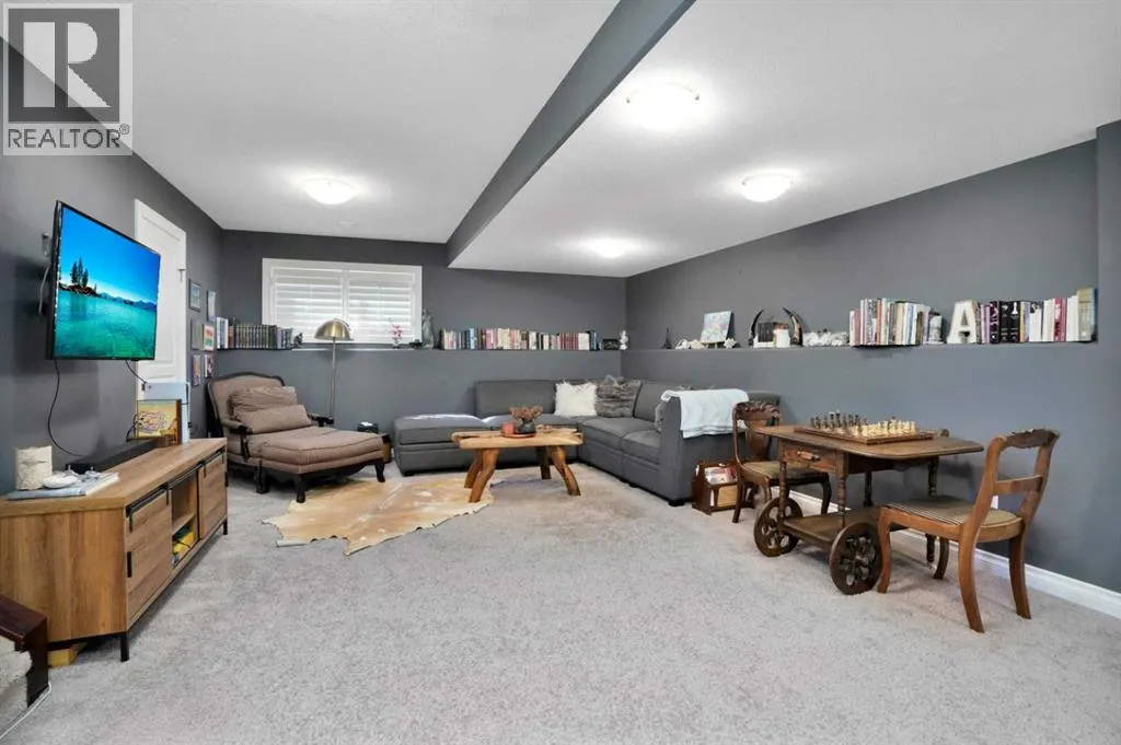 7 Woodrow Close