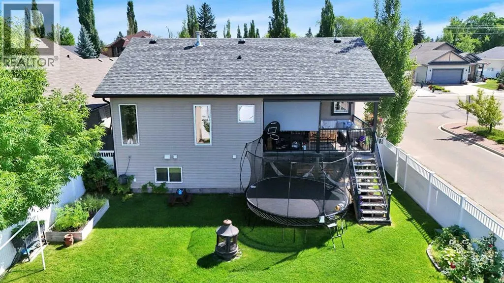 7 Woodrow Close