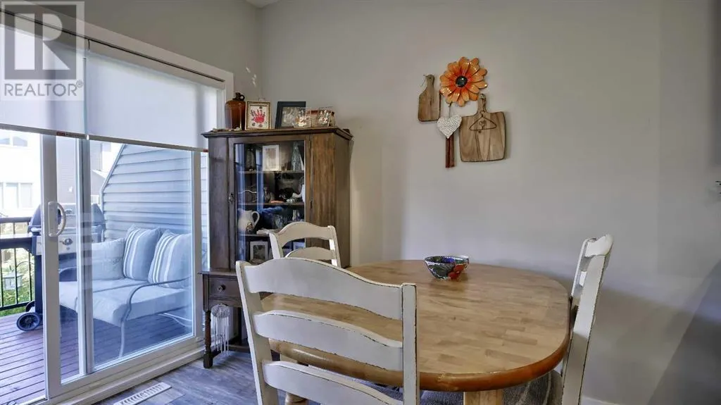 135 Reunion Loop NW