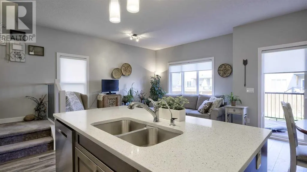 135 Reunion Loop NW