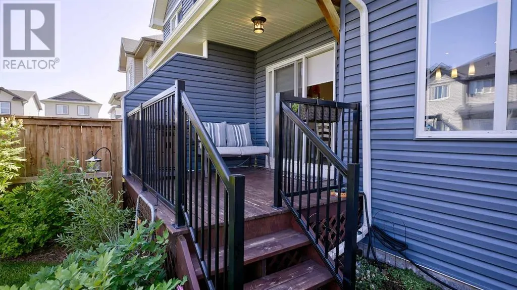 135 Reunion Loop NW