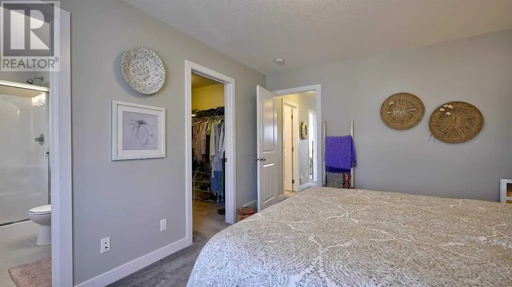 135 Reunion Loop NW