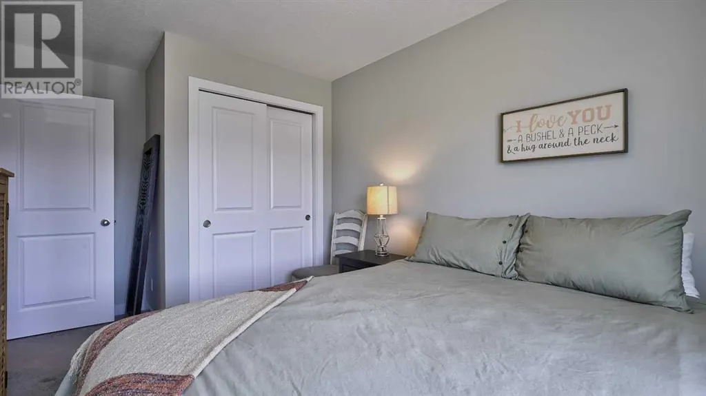135 Reunion Loop NW