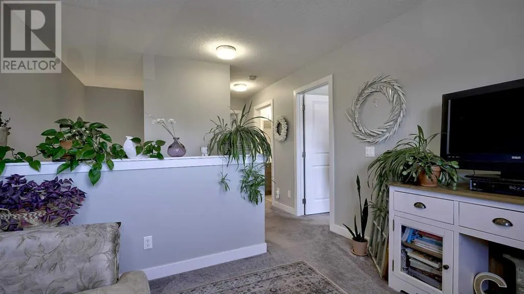 135 Reunion Loop NW