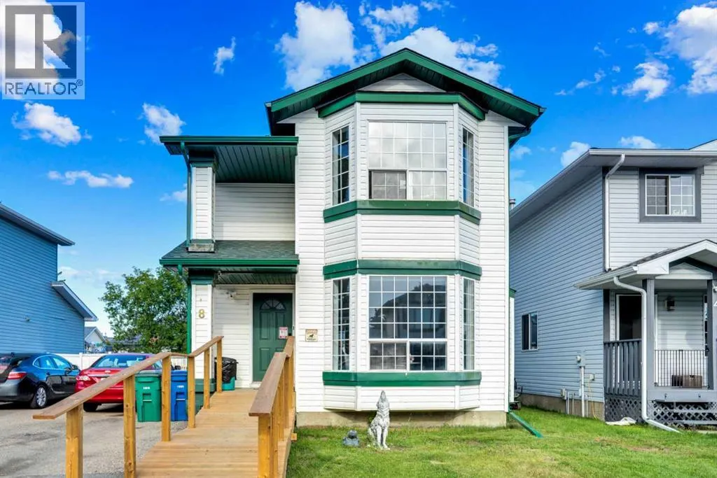 8 Woodside Circle NW