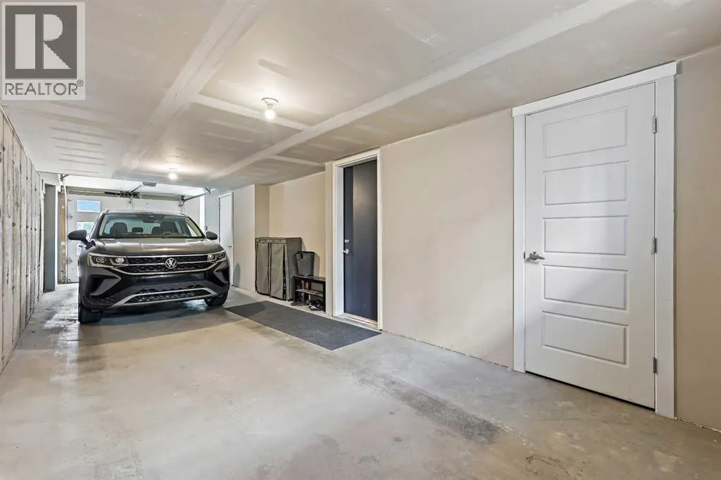 107, 474 Seton Circle SE