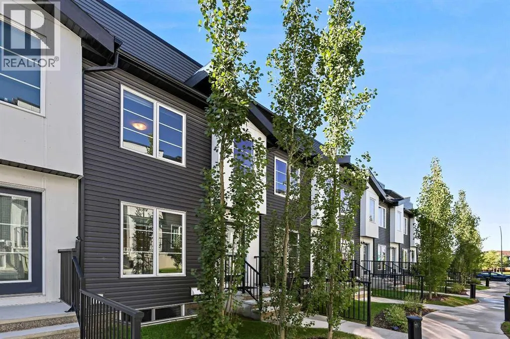 107, 474 Seton Circle SE