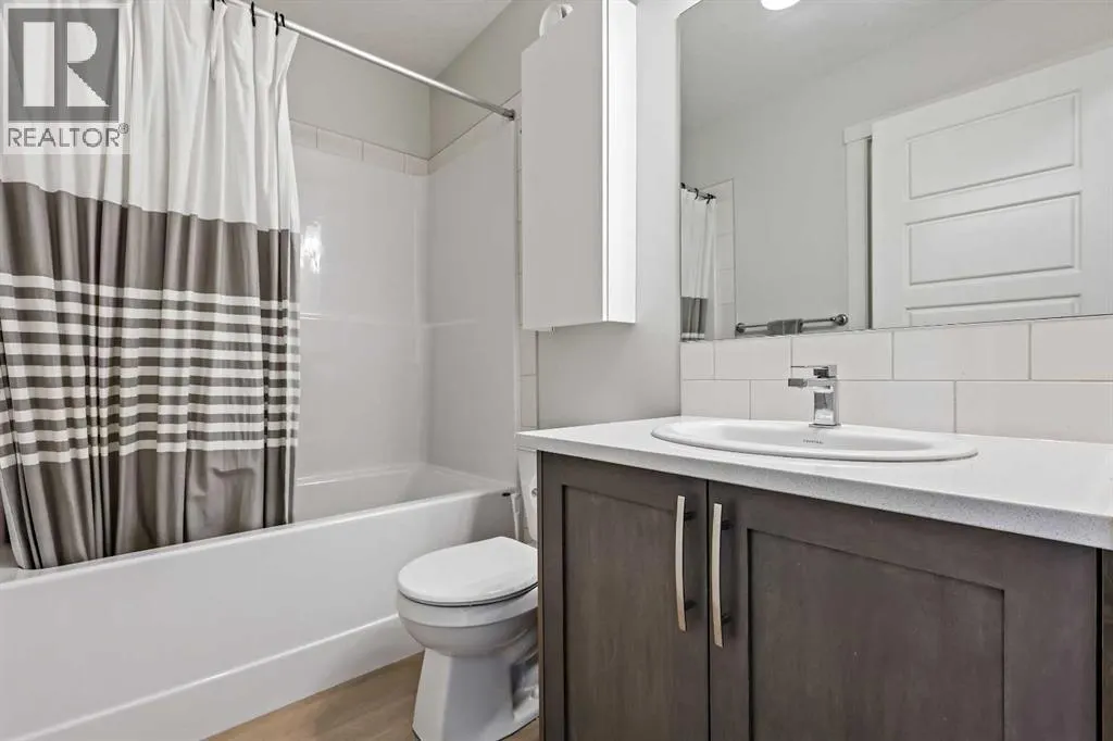107, 474 Seton Circle SE