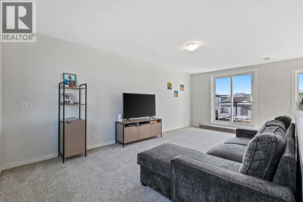 107, 474 Seton Circle SE