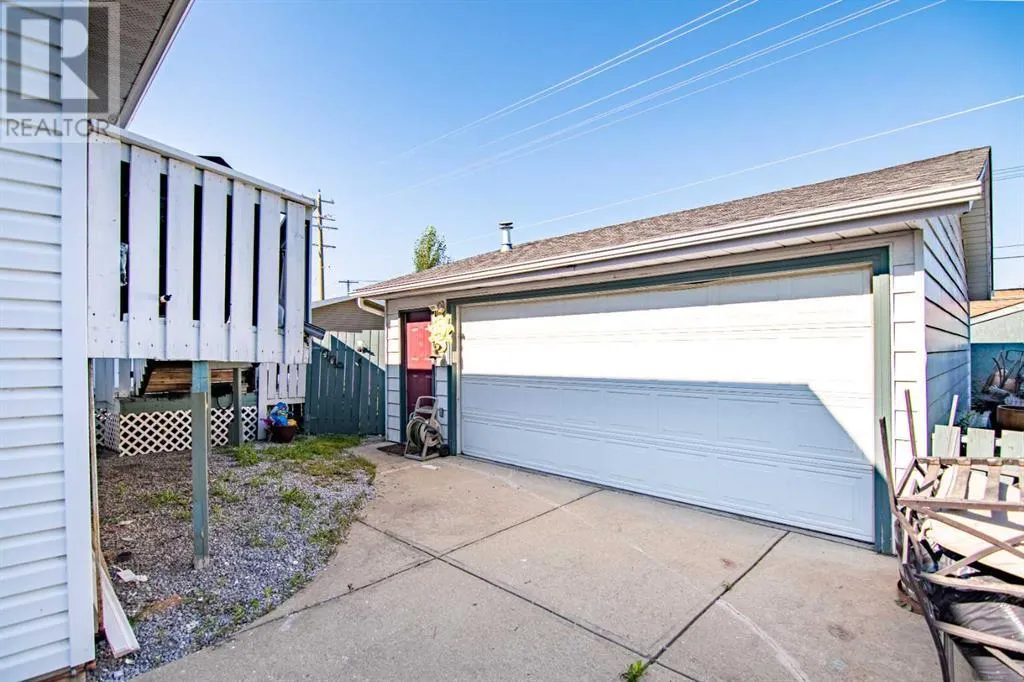 84 Pearson Crescent