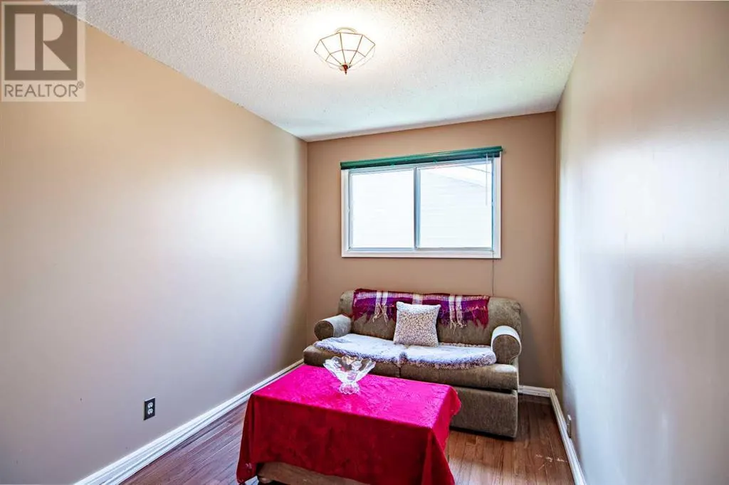 84 Pearson Crescent
