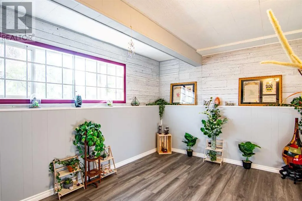 84 Pearson Crescent
