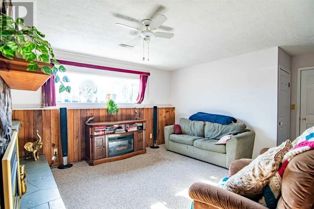 84 Pearson Crescent