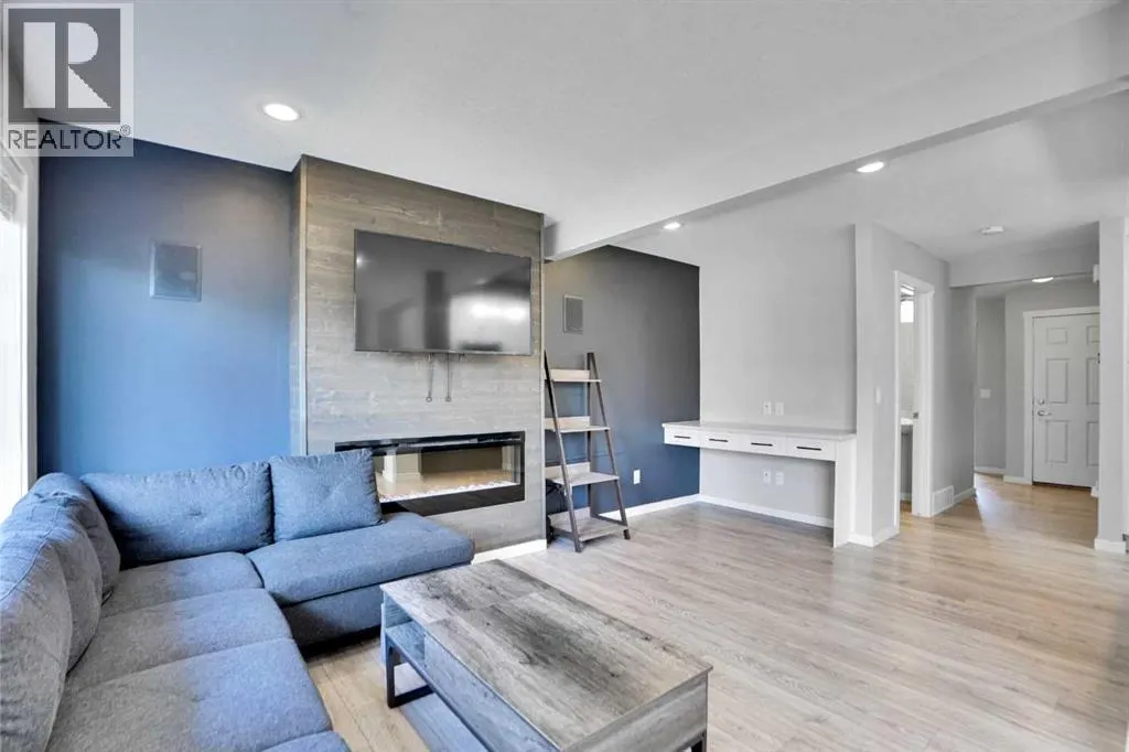 602, 2400 Ravenswood View SE