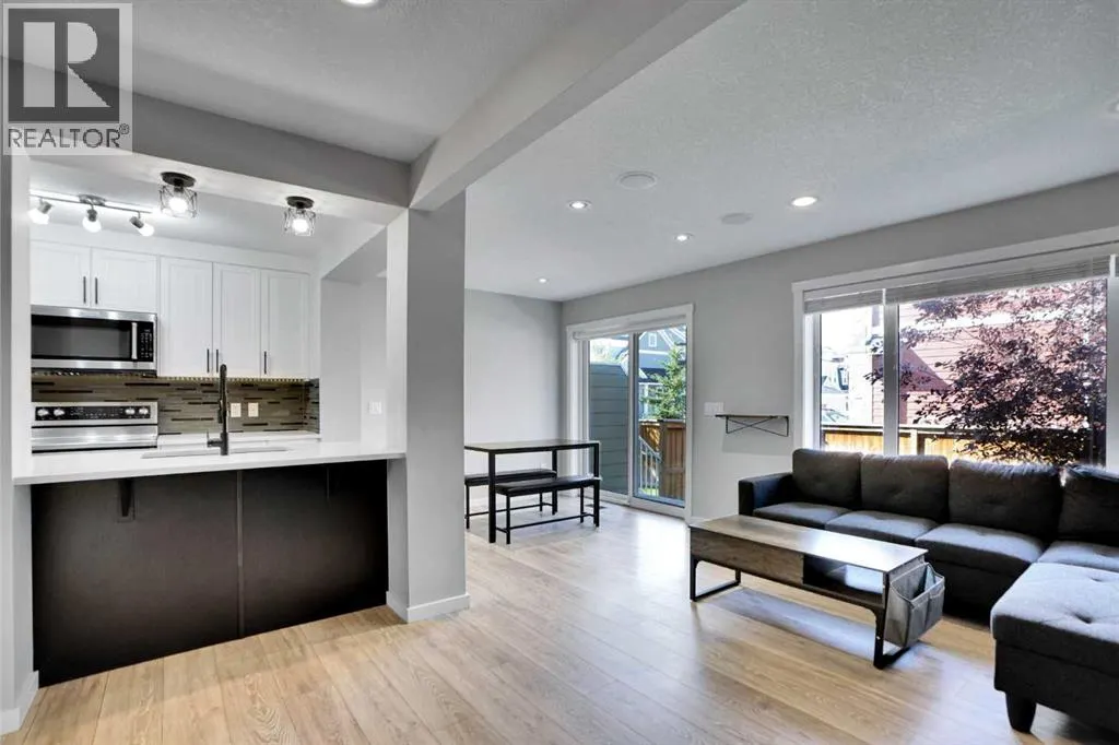 602, 2400 Ravenswood View SE