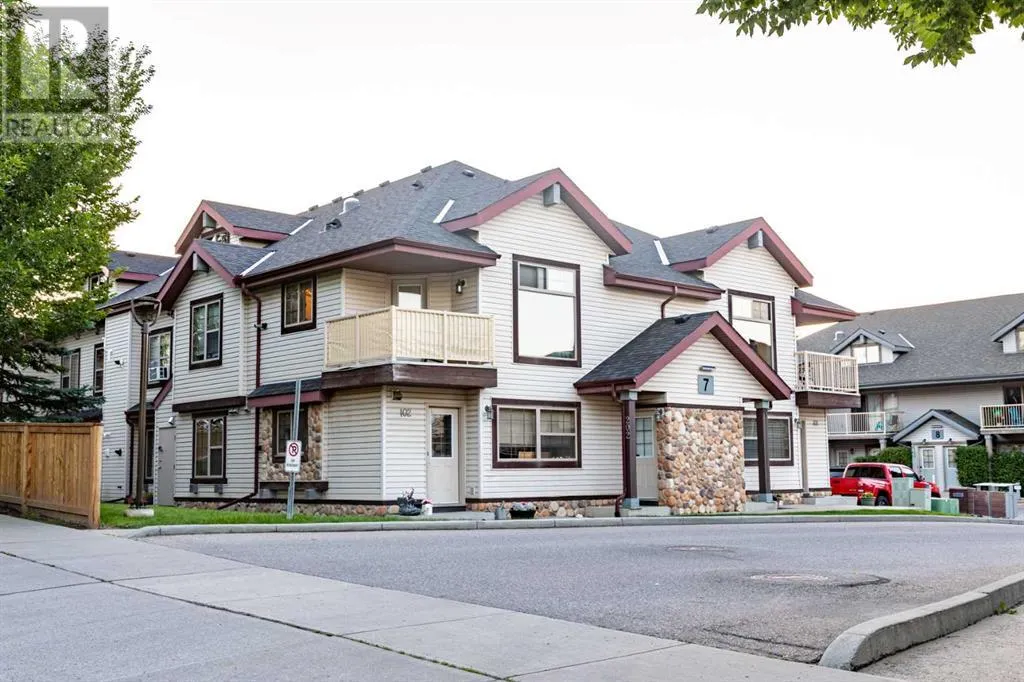 201, 7 Everridge Square SW