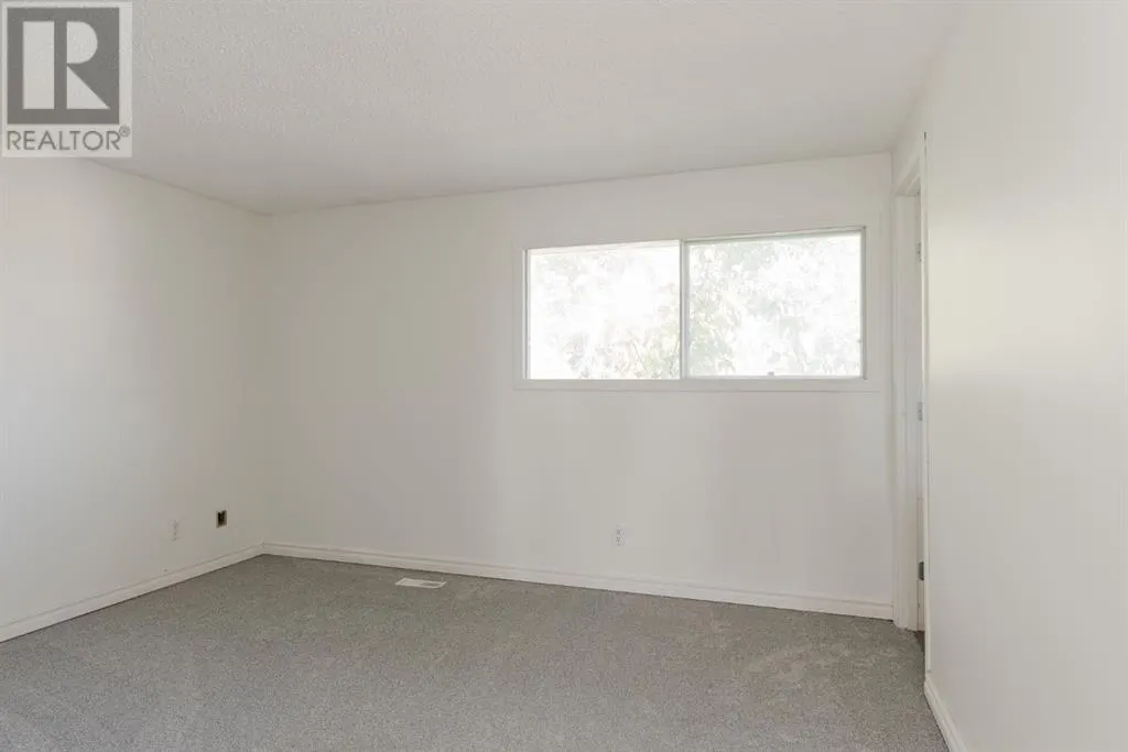 453 Signal Road