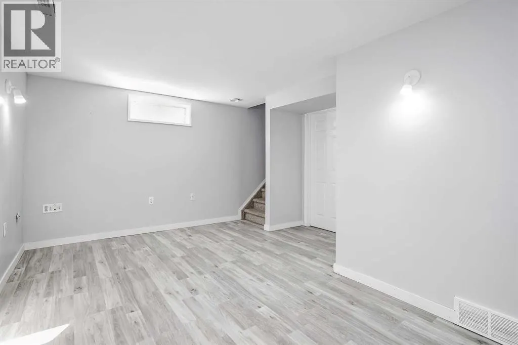 16 Mckinley Road SE