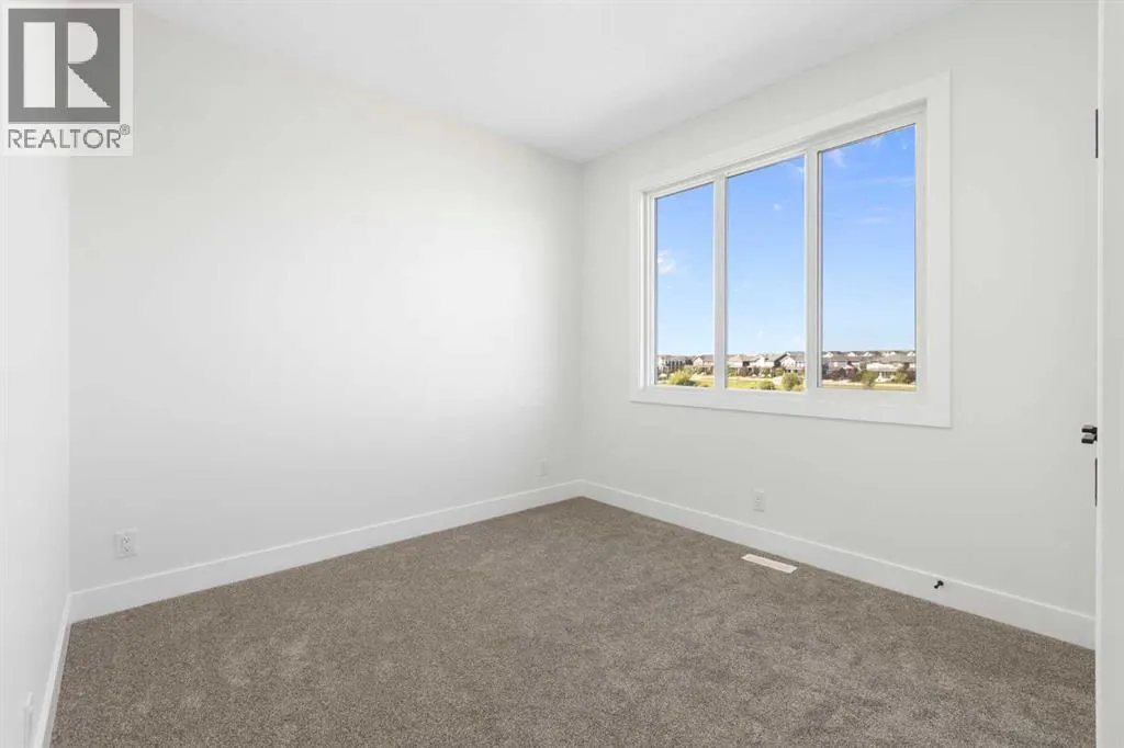 83 Midgrove Drive SW